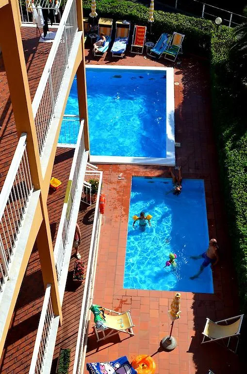 Residence Orchidea Pietra Ligure 3*,